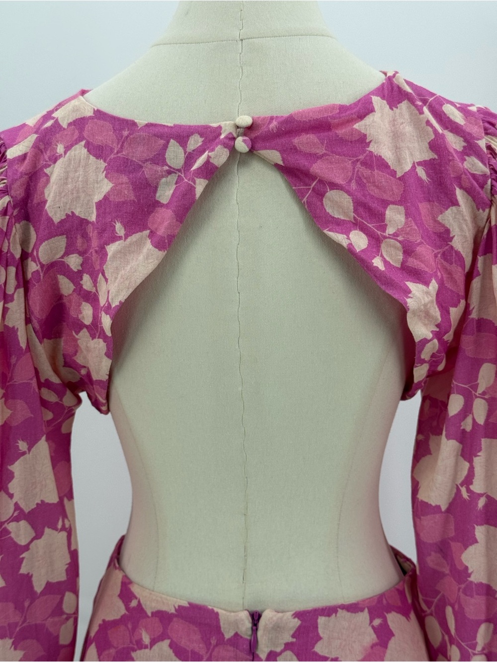Bardot Pink Floral Mini Dress Puff Sleeve Cutout Fit & Flare Party Cocktail SZ L - Picture 10 of 13